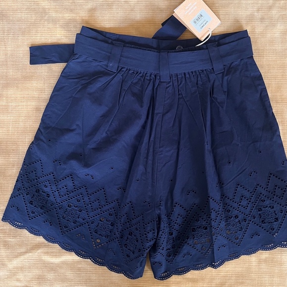 NWT - Navy Blue Organic Cotton Eyelet Top & Shorts Set - Size T3 (US8) - Picture 14 of 16